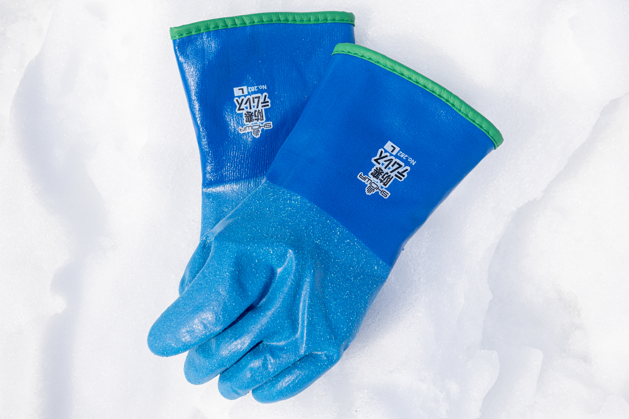 雪国の民が選ぶ除雪手袋の決定版「防寒テムレス」【マジで最強